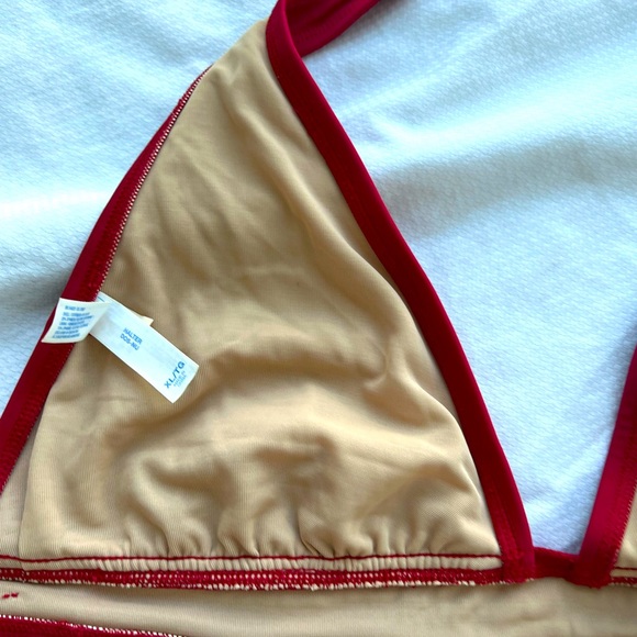 ❤️ Red halter style bikini with ruffle bottoms by Gap - Picture 5 of 7